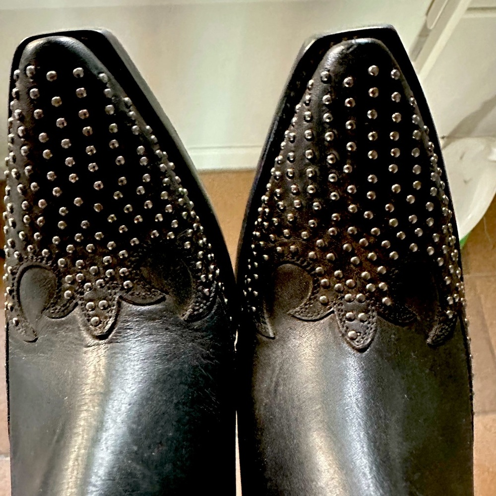 Beautiful studded Ariat ankle boots, like new , comes with original box size 6.5